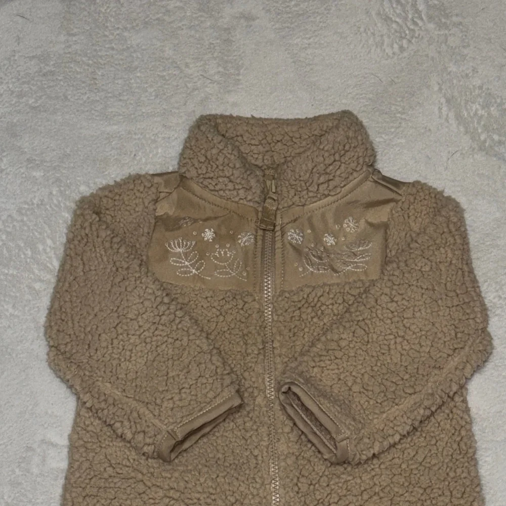 Carters Cozy Taupe Sherpa Baby One-Piece Romper - Picture 4 of 10